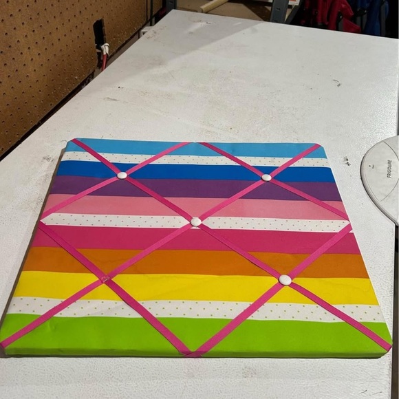 Photo board - Picture 1 of 1